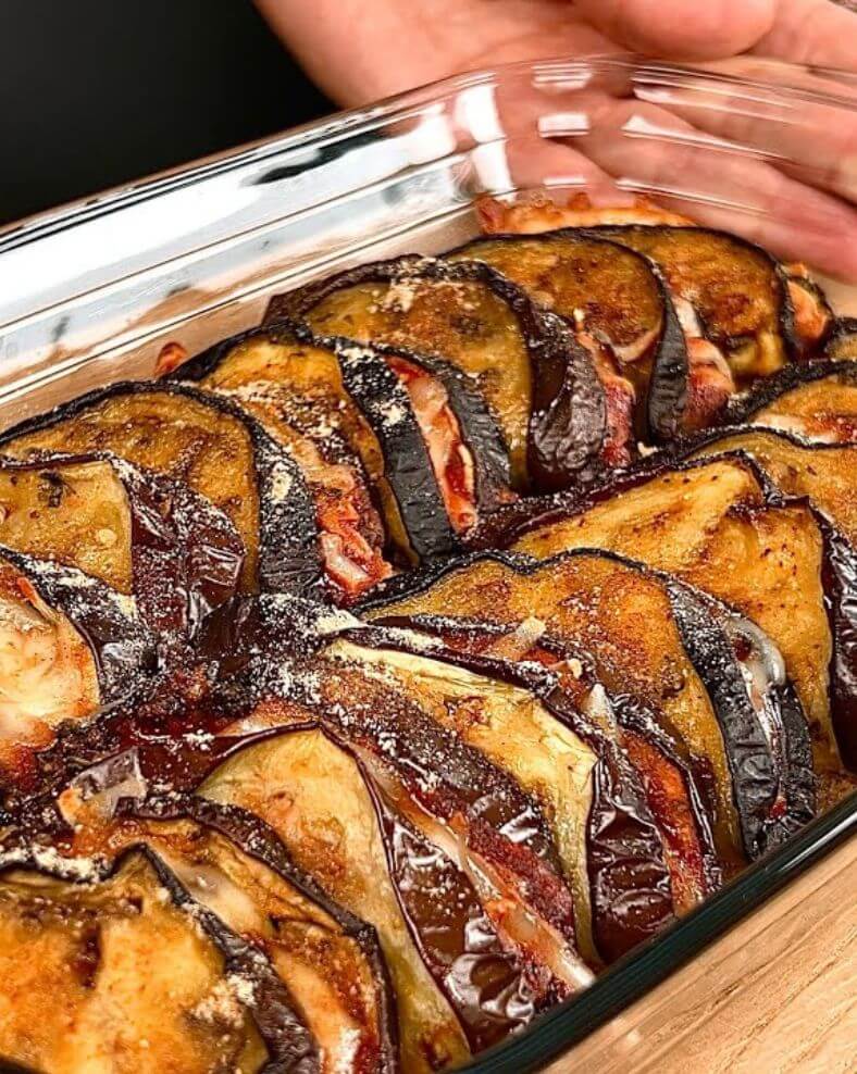 Baked Eggplant with Tomato Sauce and Mozzarella