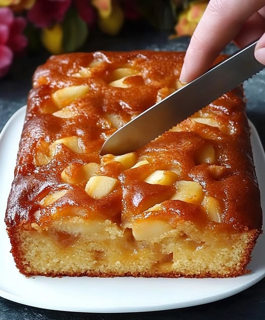 Easy Apple Pie Cake