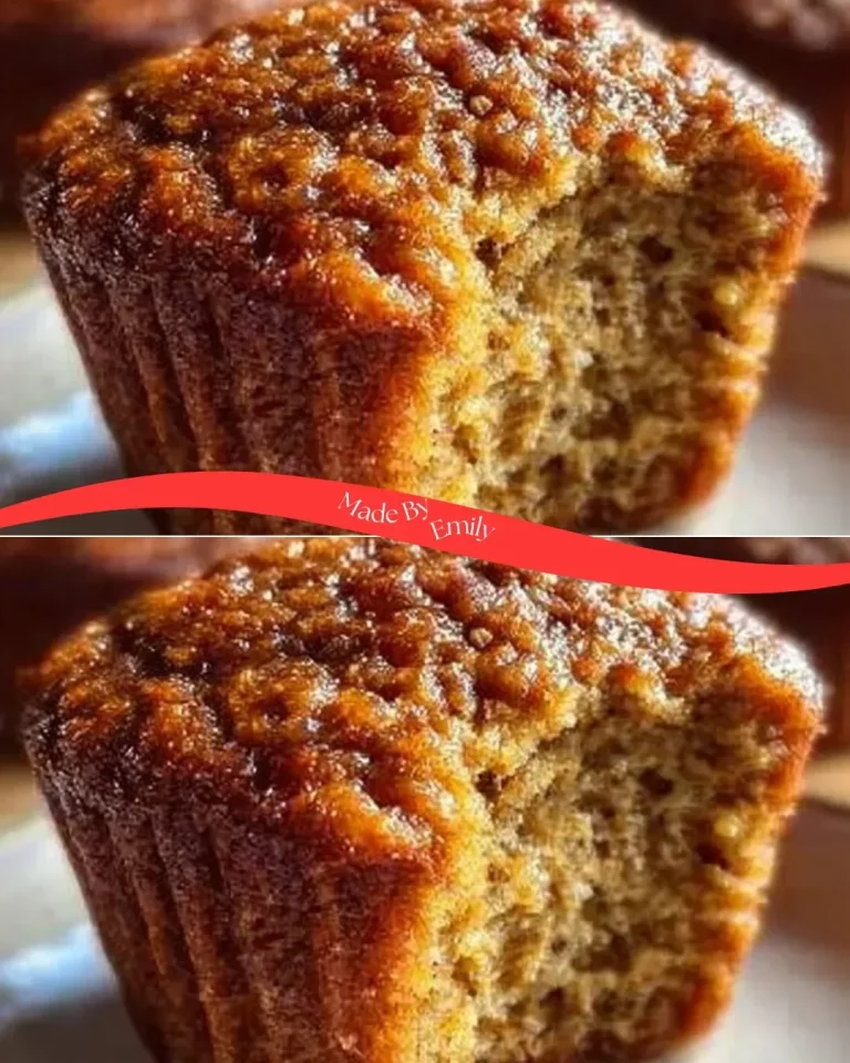 Healthy Banana Oatmeal Muffins without flour and sugar.