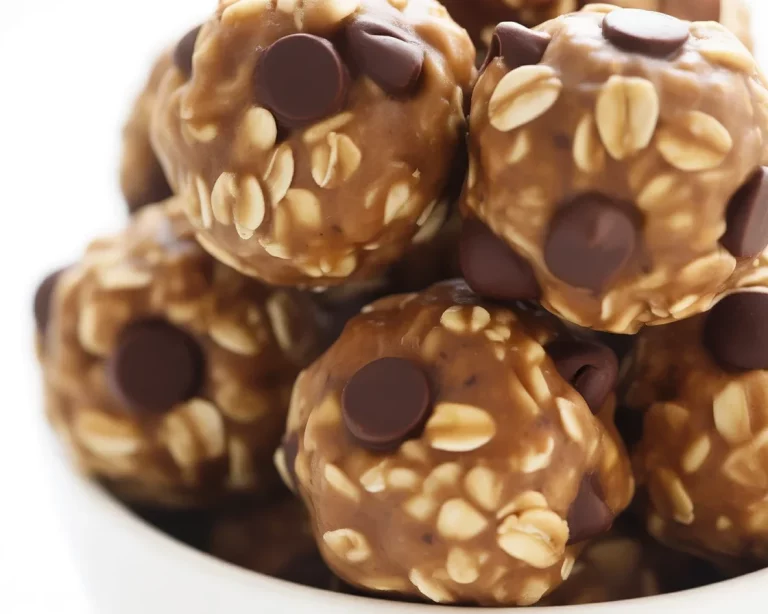 Delicious no-bake energy balls made with oats, peanut butter, and chocolate chips