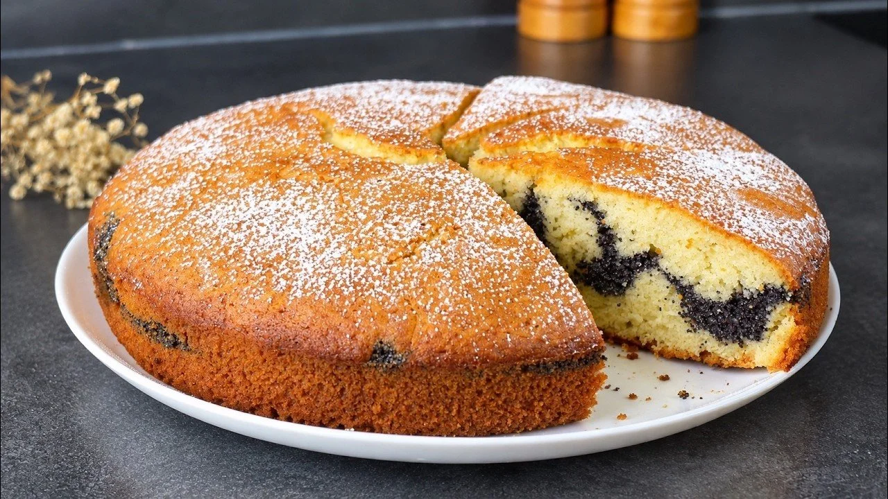Delicious homemade kefir pie with filling, perfect for dessert lovers.